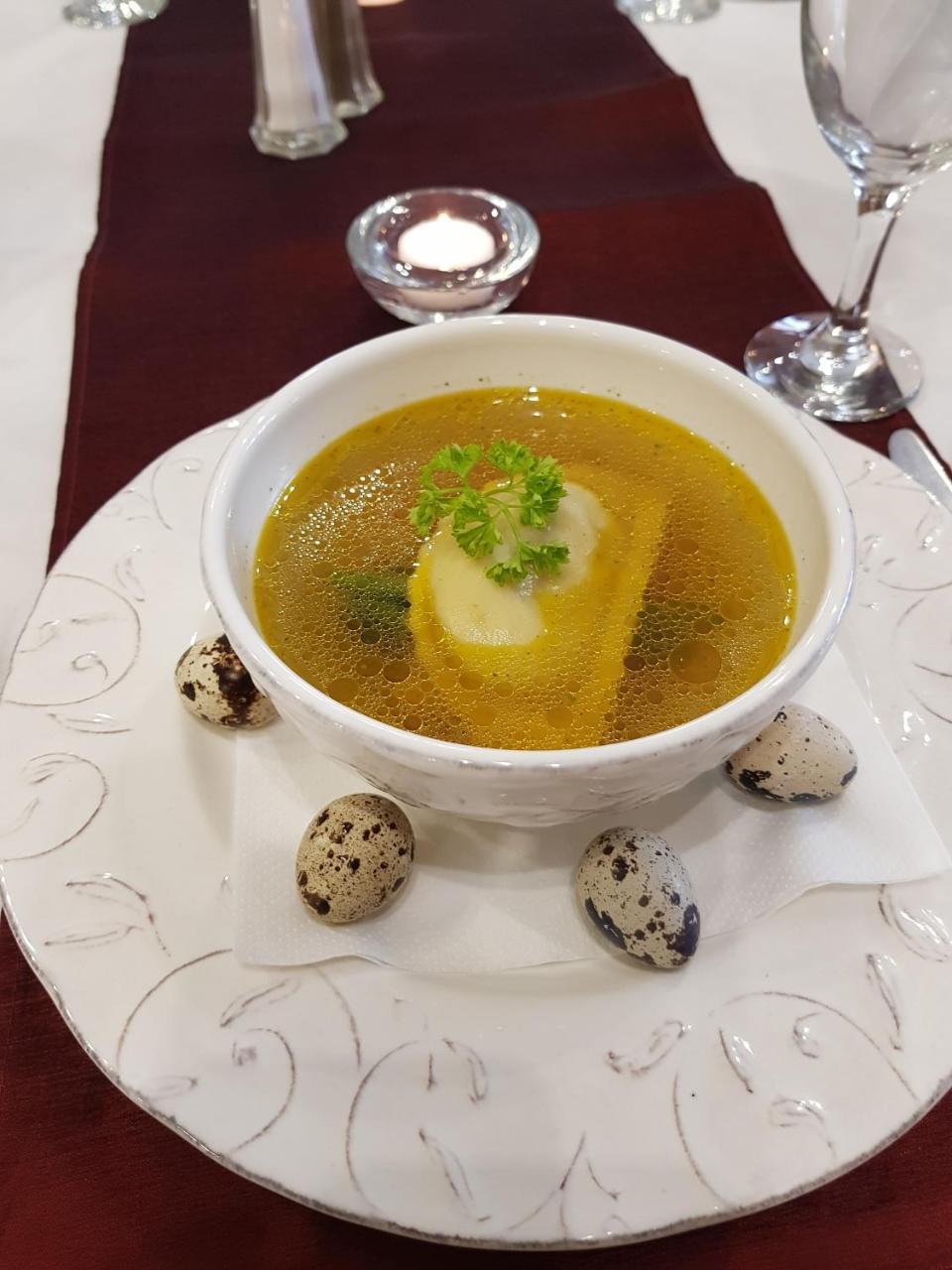 Ezuestfenyo Hotel Telkibánya Zewnętrze zdjęcie